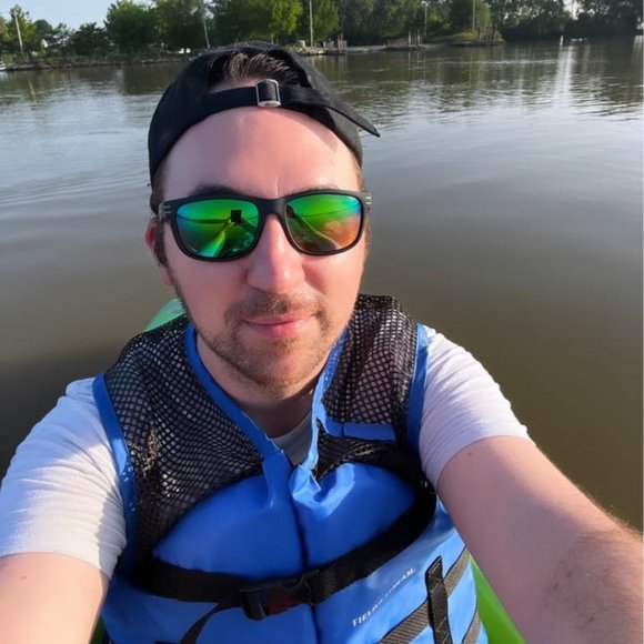 @clarkclark88 is live! 🙃 - Picture 5 of 7